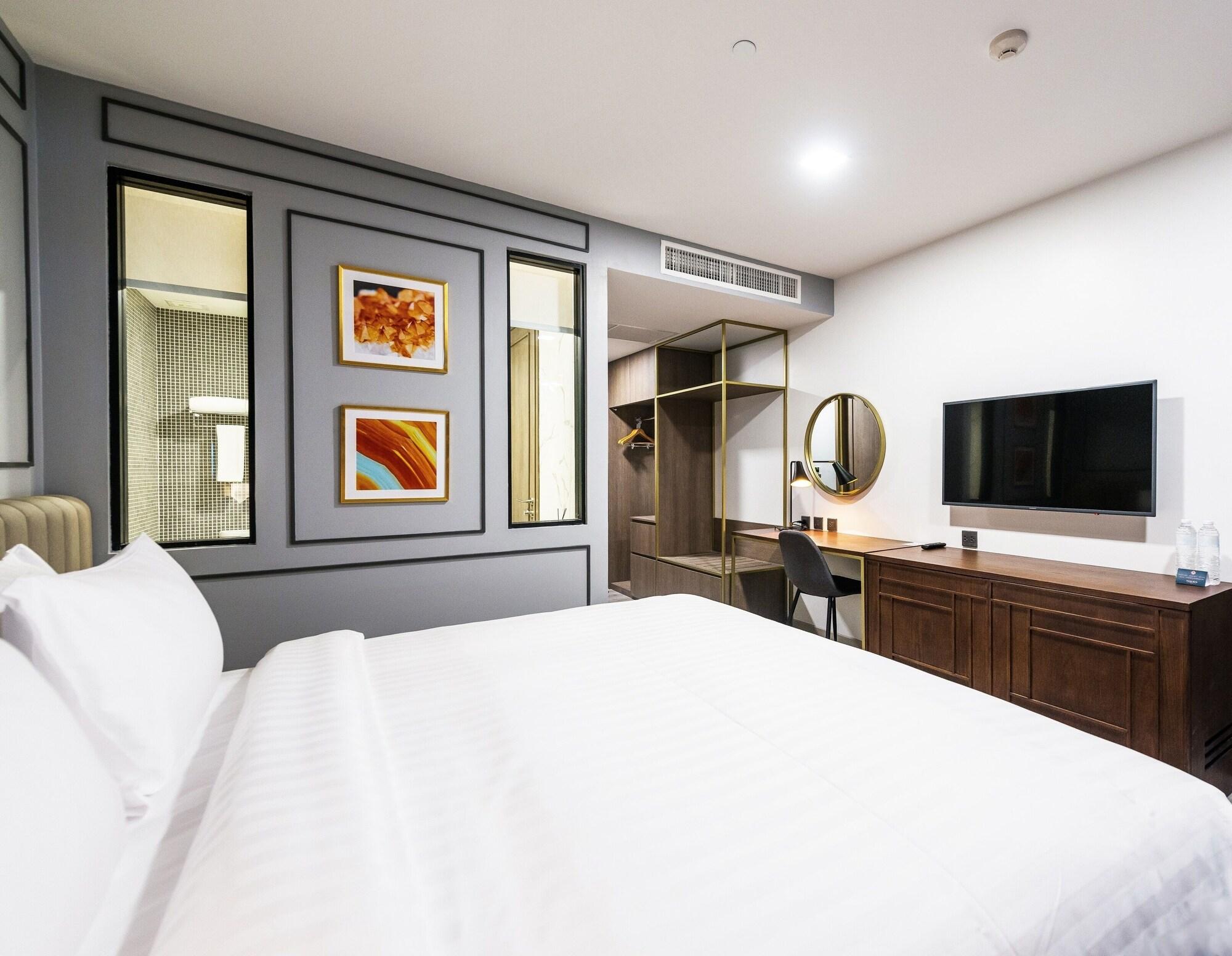 Maven Stylish Hotel Бангкок Экстерьер фото