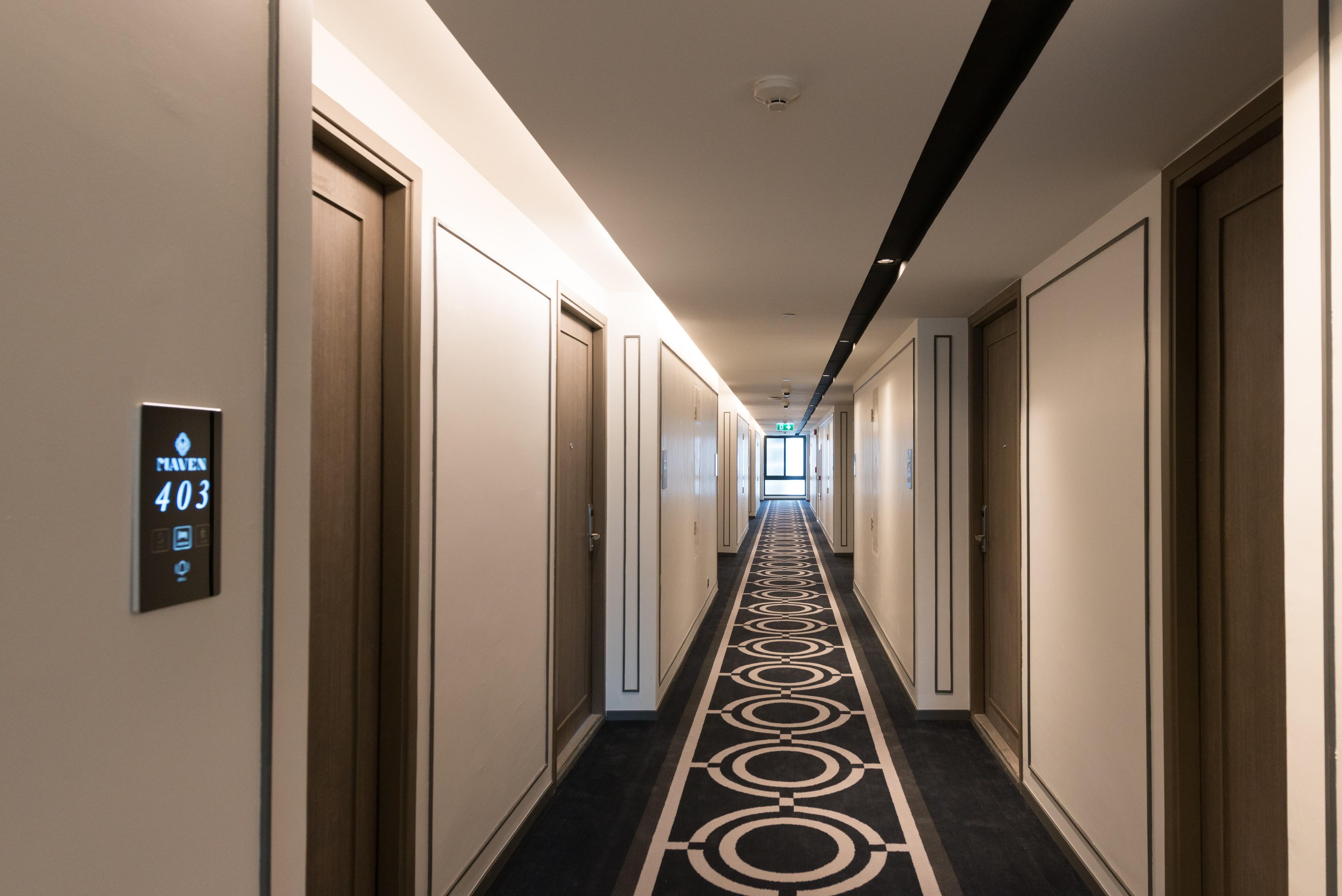 Maven Stylish Hotel Бангкок Экстерьер фото