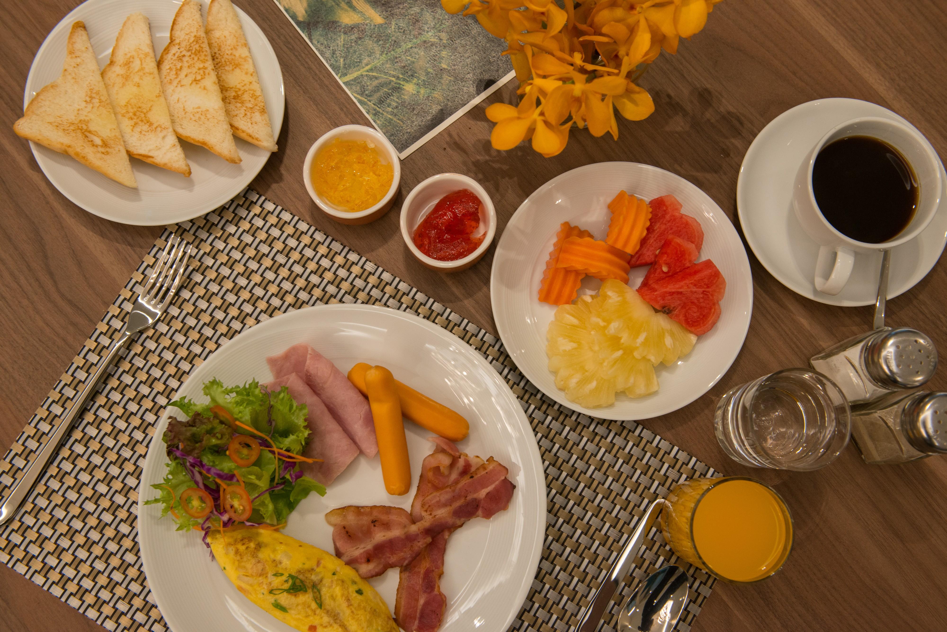 Maven Stylish Hotel Бангкок Экстерьер фото