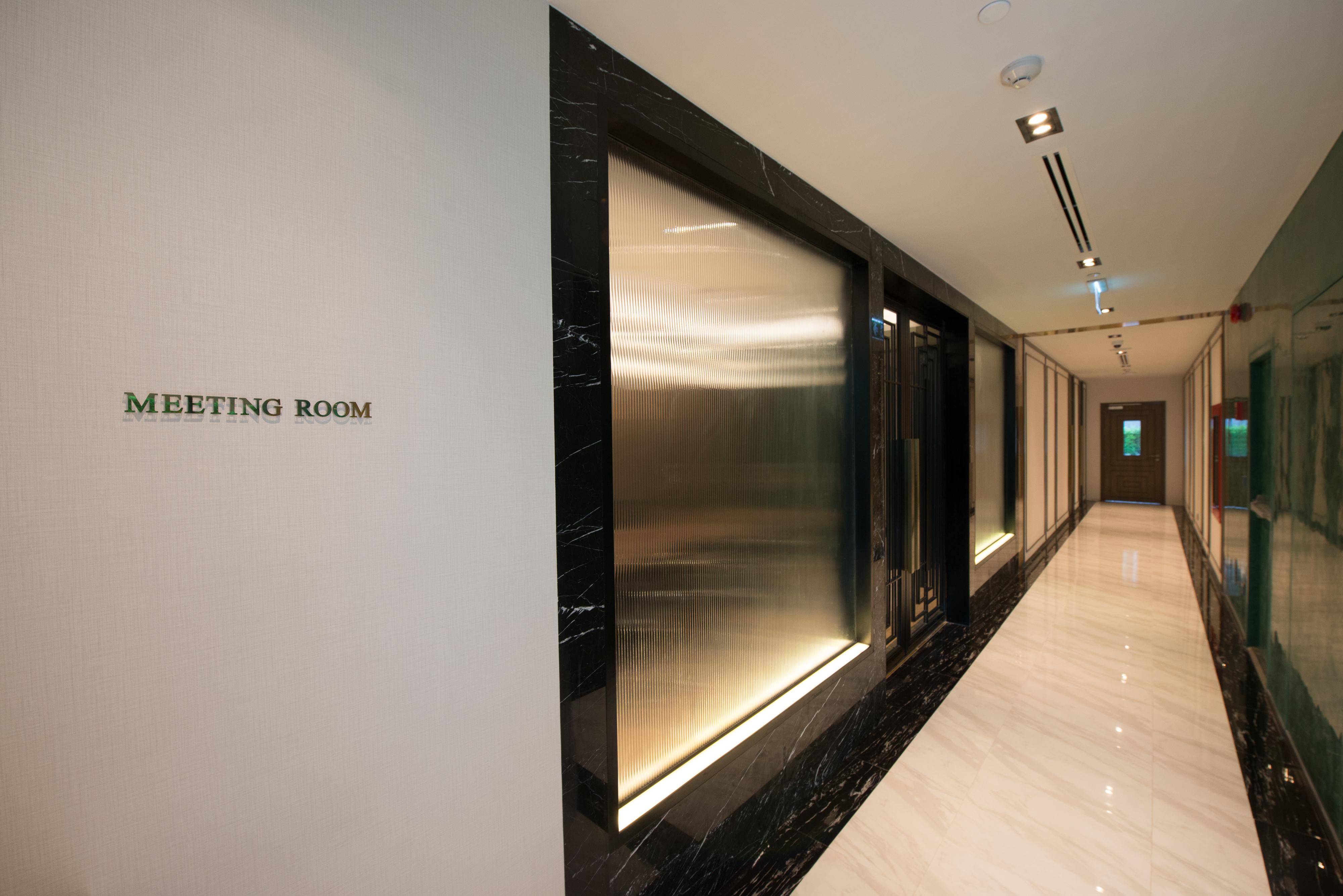 Maven Stylish Hotel Бангкок Экстерьер фото